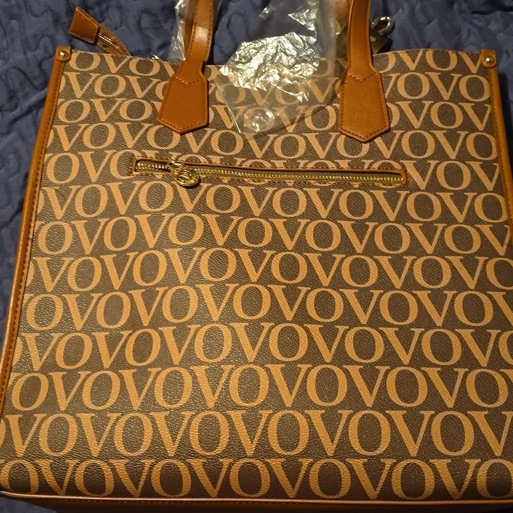 Tote - Picture 3 of 3